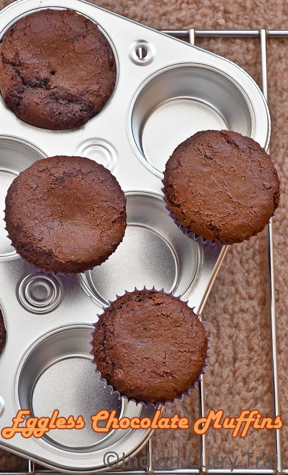 easy-eggless-chocolate-muffins-1